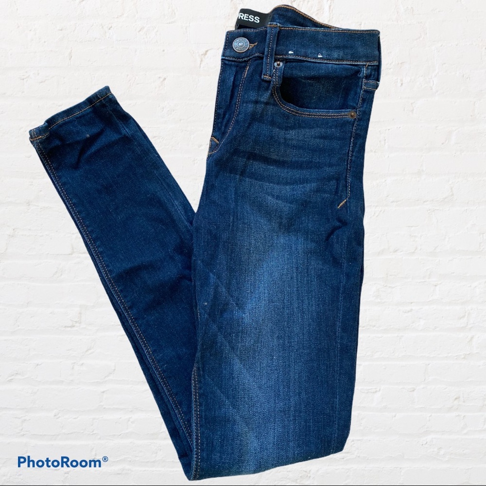 NWOT Express Stretch Legging Mid Rise Jeans